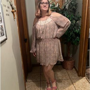 2x cold shoulder mini